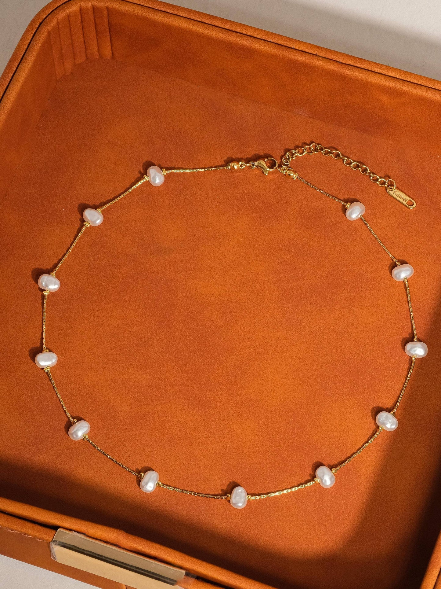 Soft Girl Pearl Necklace