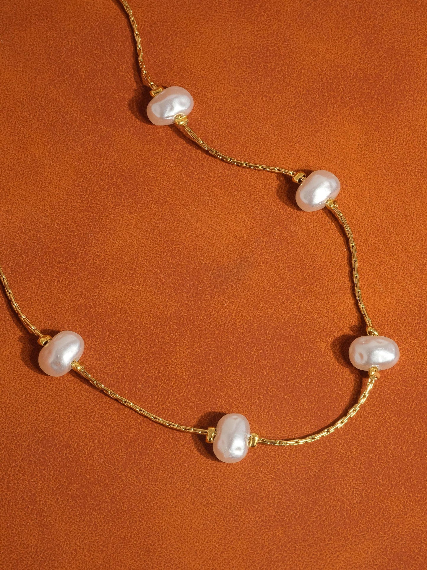 Soft Girl Pearl Necklace