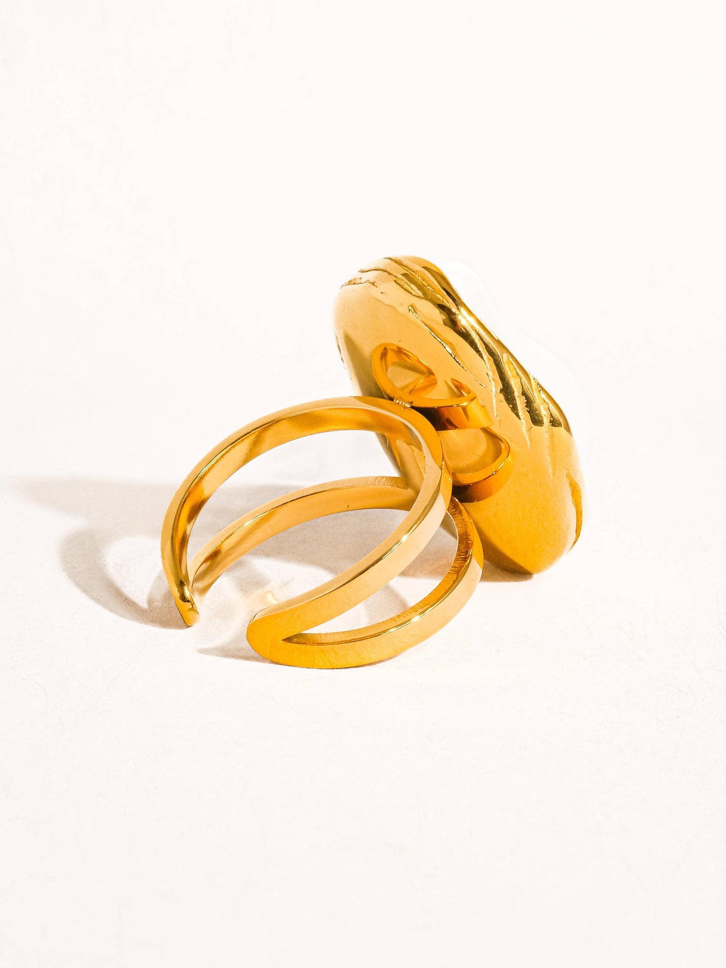 Layla Pearl Round Ring