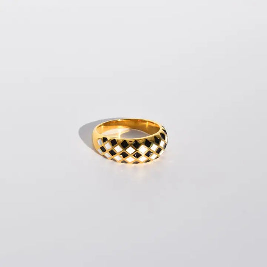 Checkered Ring