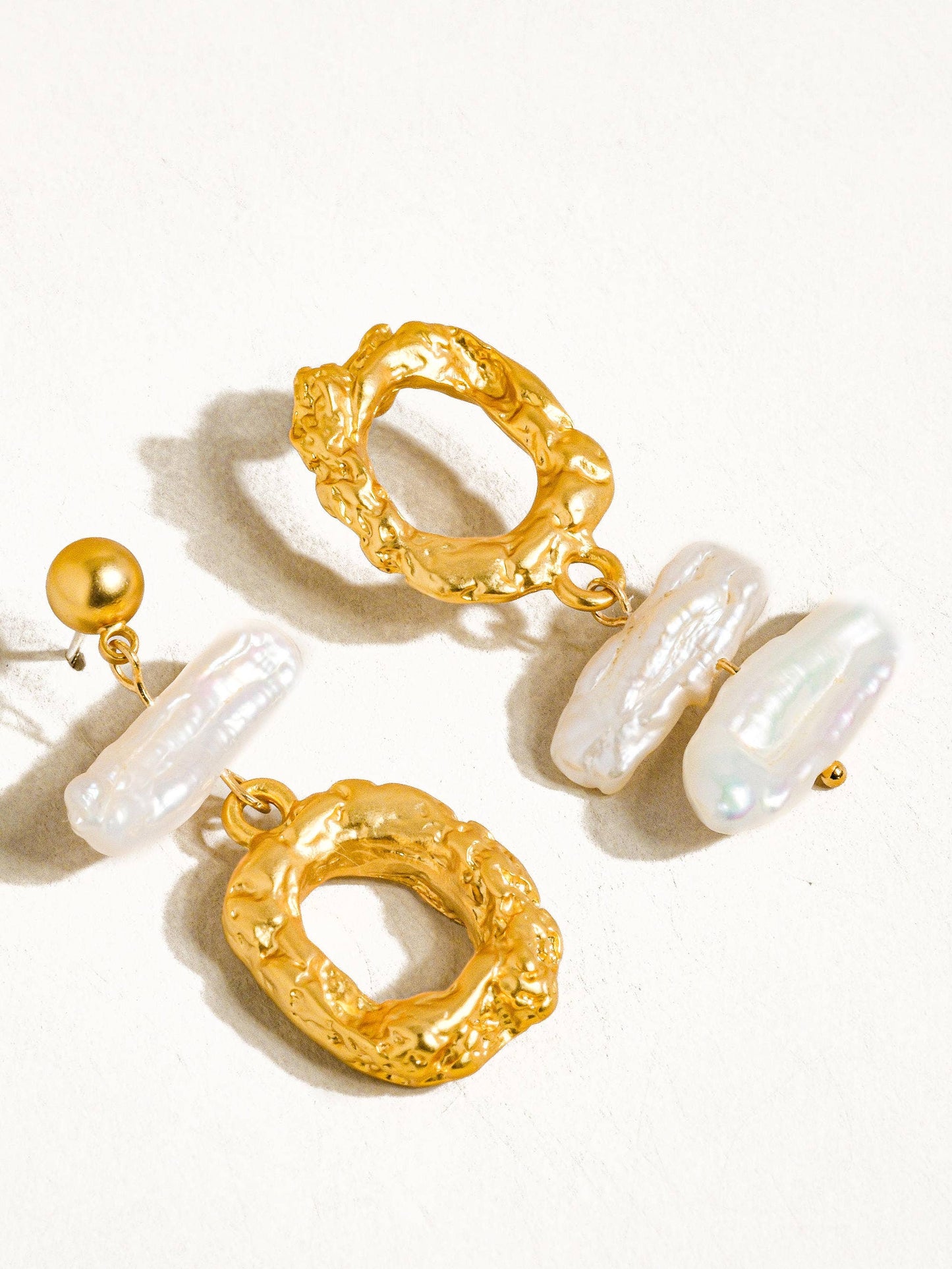 Blaze Mismatched Natural Pearl Earring