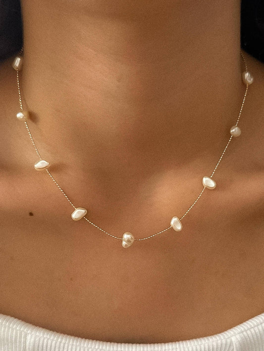 Soft Girl Pearl Necklace